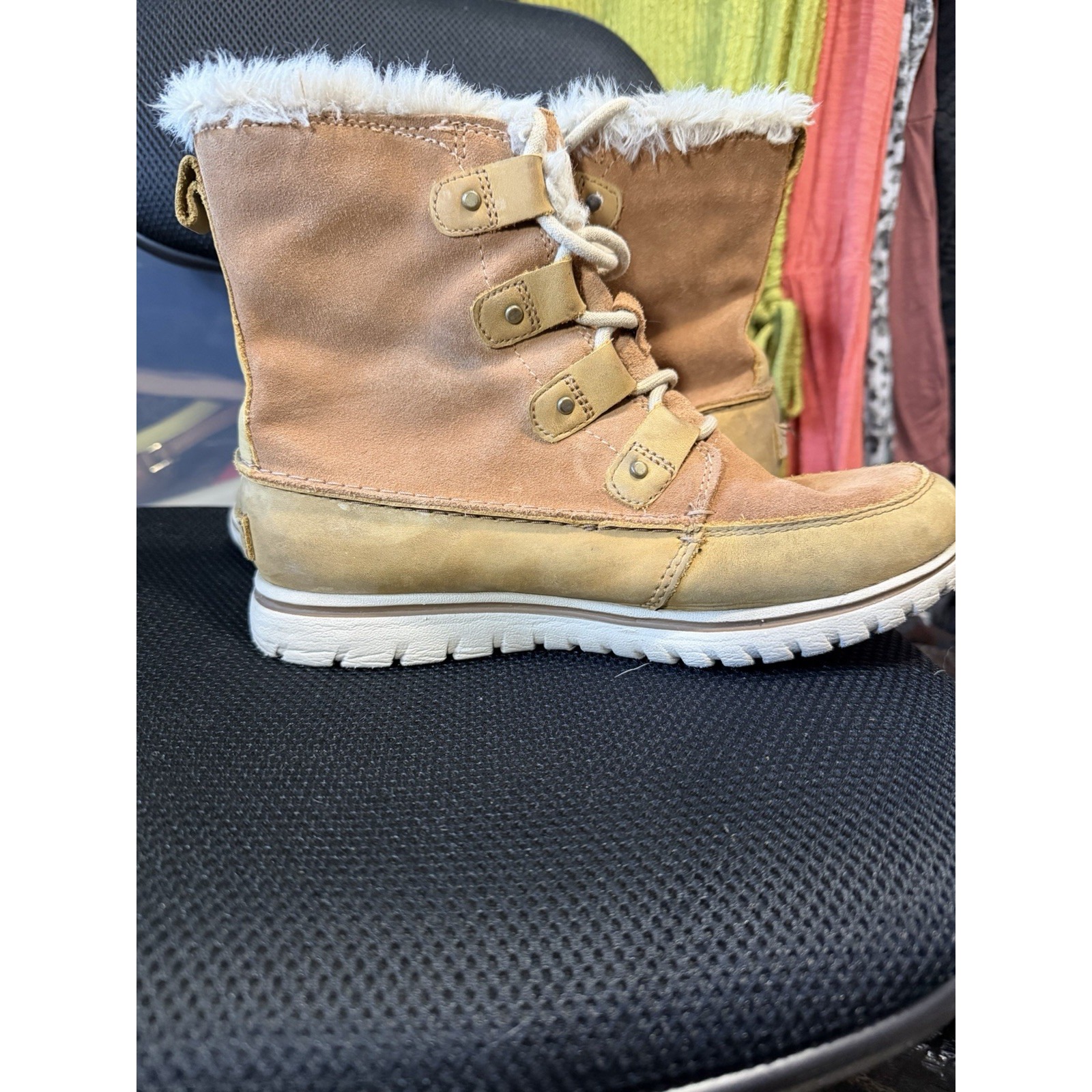 Sorel Joan Cozy Boots Womens Size 8 Waterproof Faux Fur Lined Suede Winter